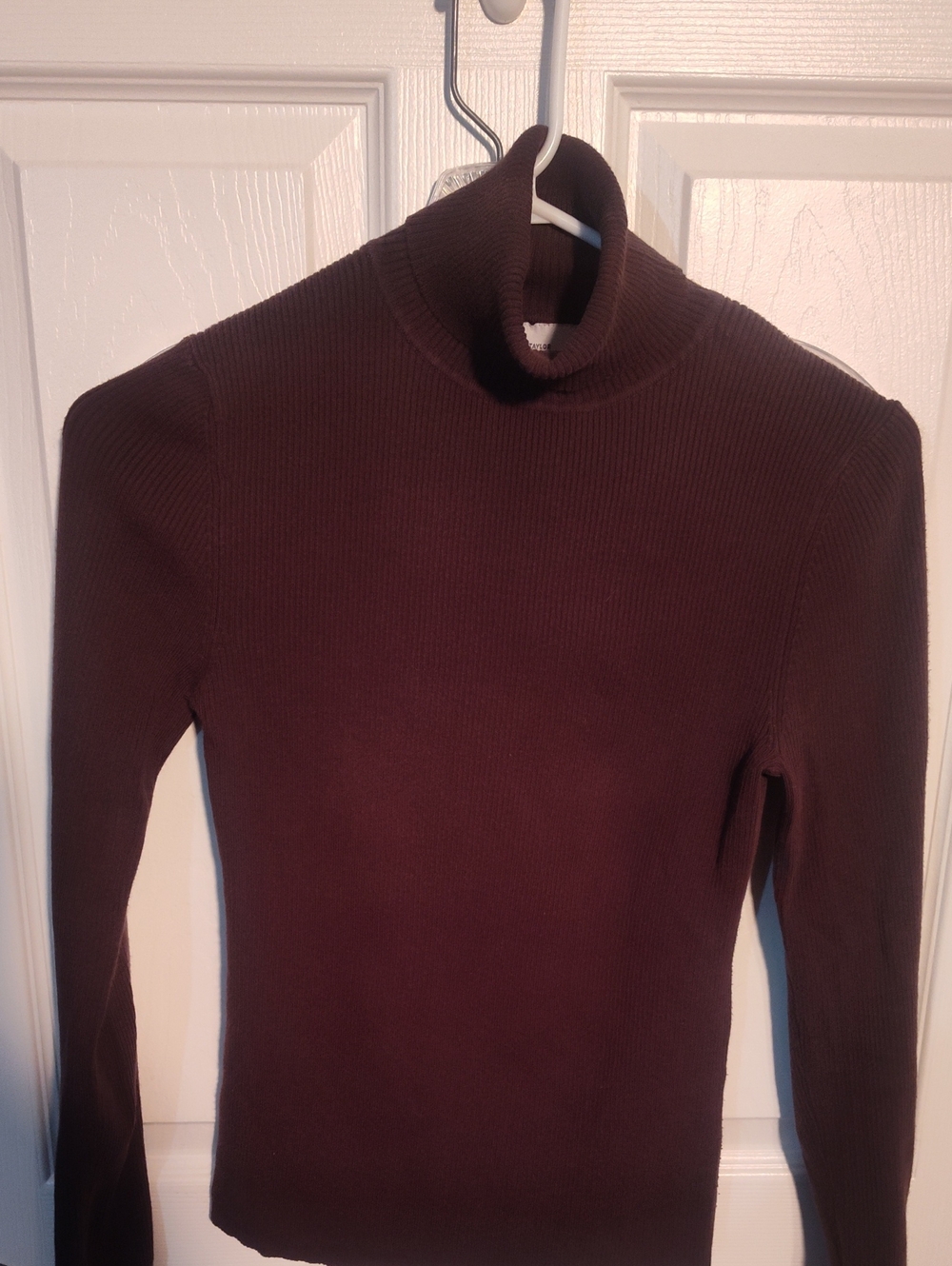 Ann Taylor LOFT Stretch Ribbed Top in Dark Brown
